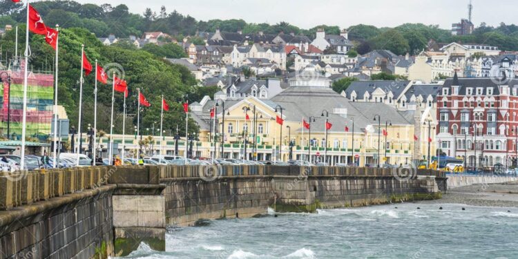 DOUGLAS MAN FINED FOR RACIST RANT AGAINST ISLE OF MAN TAXI DRIVER – PHTM