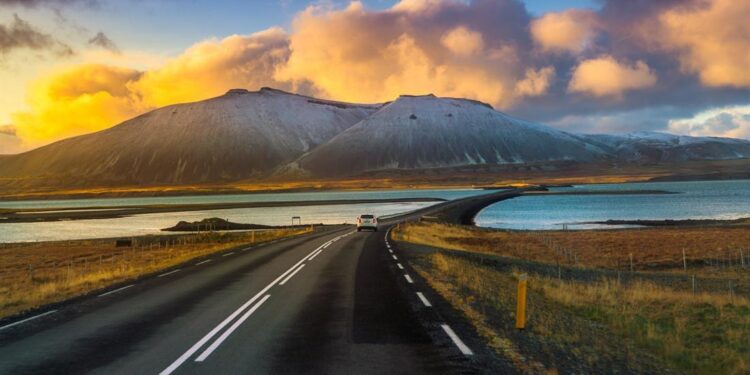 Survey for Arctic Way Soon To Be Completed – SubTel Forum