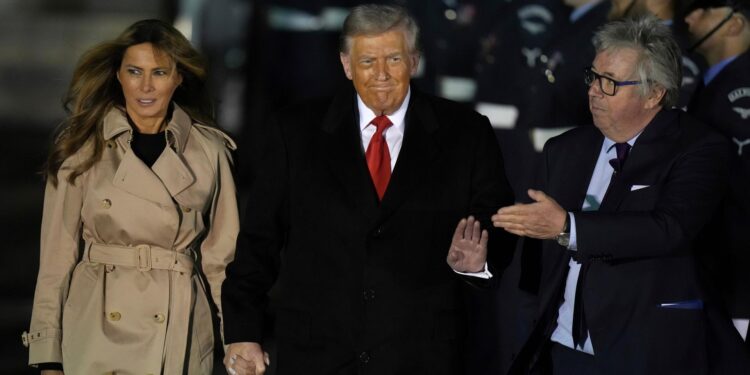 Trump hosts Poland’s Nawrocki, offers more US troops to European ally – Al Jazeera
