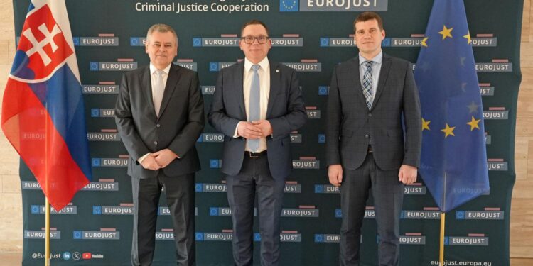 Slovak Ambassador Protests After Czech Interior Minister Attends Opposition Rally In Bratislava – Brno Daily