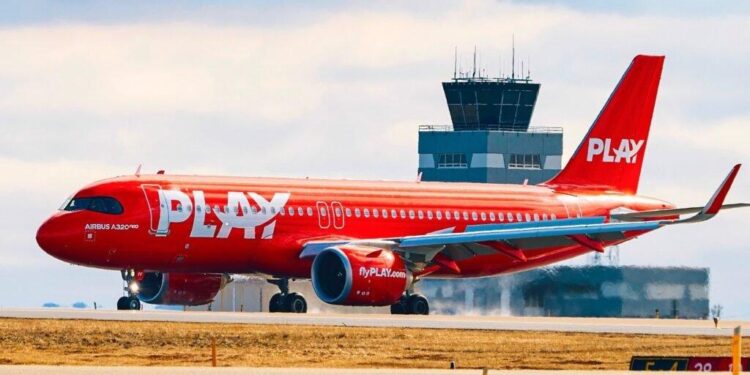 BREAKING: Icelandic Budget Airline PLAY Abruptly Shuts Down – Thousands Stranded, 400 Jobs Lost – ts2.tech
