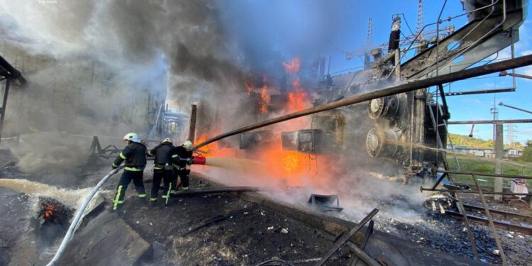 Five killed in large Russian missile and drone attack, Zelensky says – BBC