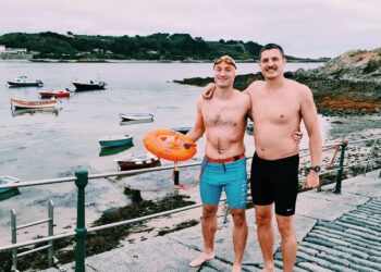 Guernsey sea swimmers urge public to ‘please assess conditions’ – BBC