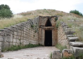 Archaeologists uncover 60 ancient tombs in western Türkiye | Daily Sabah – Daily Sabah