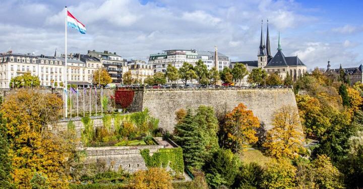 Luxembourg Conquers New Grounds As It Becomes First Eurozone Nation To Invest In Bitcoin – TradingView