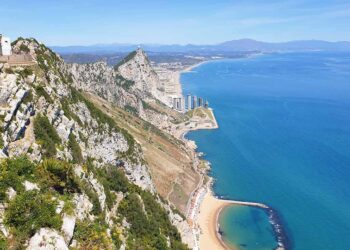 Cross-border Gibraltar workers to retain free movement even after Brexit, Spain says – Reuters