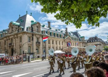 Celebrations in Luxembourg as new Grand Duke sworn in – BBC