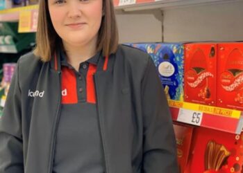 Watch: Iceland worker whips customer at north London supermarket – London Evening Standard