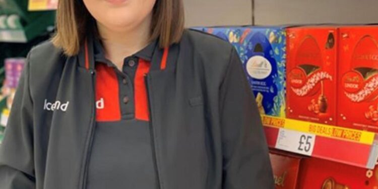 Watch: Iceland worker whips customer at north London supermarket – London Evening Standard