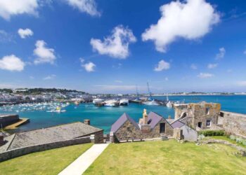 Guernsey: ‘Seeing ex-offenders sleep rough is so upsetting’ – BBC