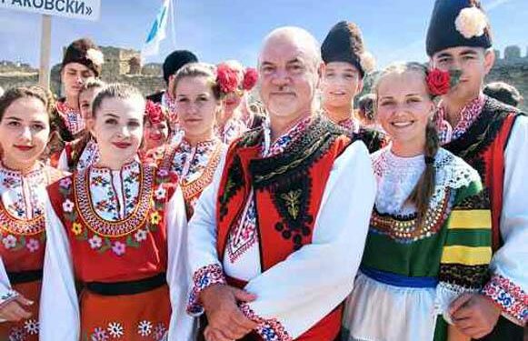 Over 90% of Bulgarians Prefer Real Estate or Bank Savings, Expert Says – Novinite.com