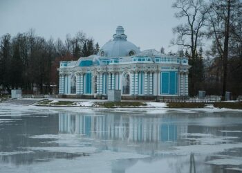 Left-winger Catherine Connolly declared new president of Ireland – Sky News