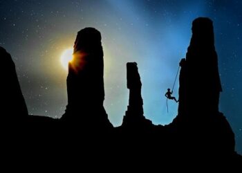 Prog rock pioneer ‘overwhelmed’ by Isle of Man stamp issue – BBC