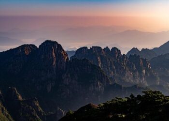 China to loosen chip export ban to Europe following Netherlands row – BBC