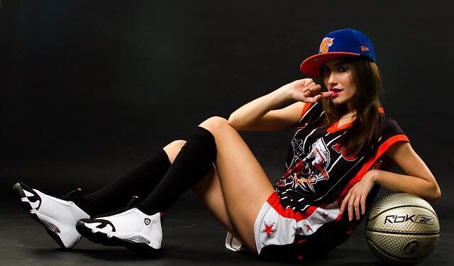 Girls’ Basketball: San Marino Drops Season Opener to West Covina – Outlook Newspapers