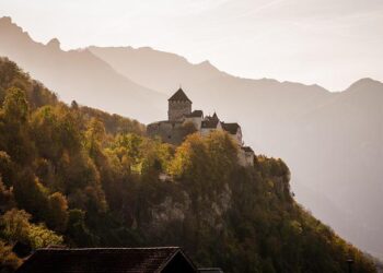 H.S.H. Prince Michael of Liechtenstein: «I See a Global Threat» – finews.com