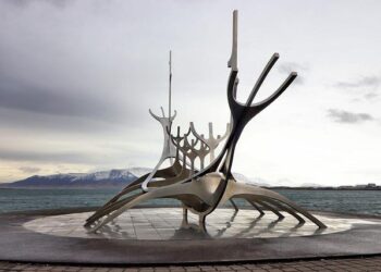 Top 30 Best Bars in Reykjavik: The Ultimate Guide – Guide to Iceland