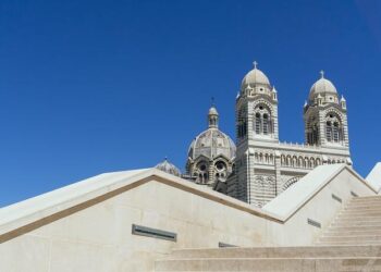 Marseille draws with Toulouse and blows chance to top Ligue 1 after PSG defeat at Monaco – FOX Sports