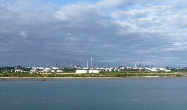 Serbian Oil Refinery Suspends Production Due to US Sanctions – Balkan Insight