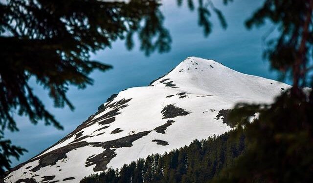 Bahtijari marks historic moment in Kosovo tourism – visits Seychelles with Kosovo passport – Telegrafi