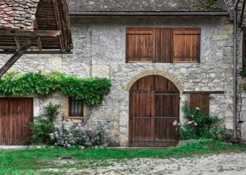 Renovation pace in Latvia critically low – experts warn of rising risks and costs – Baltic News Network