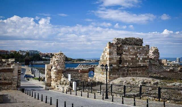 Bulgaria’s Coalition Govt Collapses Unexpectedly Under Protest Pressure – Balkan Insight