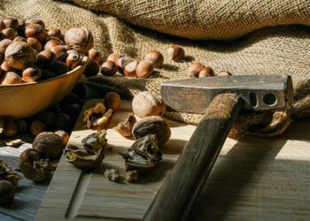 Big nutcrackers, bigger heart. Steve Schubert’s art brings holiday joy – The Daily Jeffersonian