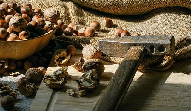 Big nutcrackers, bigger heart. Steve Schubert’s art brings holiday joy – The Daily Jeffersonian