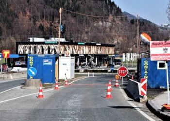 Two border crossings with Moldova closed after Russian strike on Odesa Oblast – Українська правда