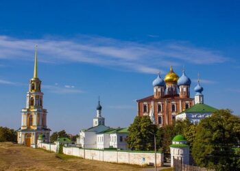 The Kremlin says Moscow made an offer to France regarding a French citizen imprisoned in Russia – The Washington Post