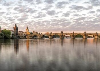 Moldova criminalizes digital violence: Landmark law protects women from stalking and online abuse – UN Women