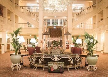 Explore The Winter Enchantment Of France, Austria, And Croatia With Breathtaking Ice Rinks and Snowy Alpine Villages That Offer The Ultimate Skating Getaway in 2026 – Travel And Tour World