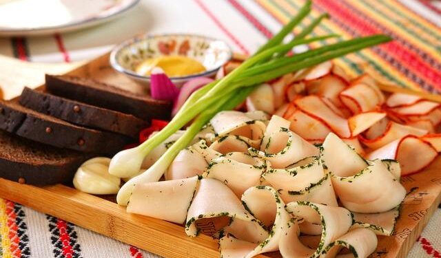 Ukrainian and US teams tackling ‘most difficult issues’ at Paris peace talks, Zelenskyy says – Euronews.com