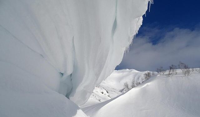 Meteorologists warn in Latvia: drifting snow, poor visibility and slippery roads – Baltic News Network