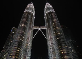 Thousands of tourists stranded in northern Finland as deep freeze halts flights – ABC News