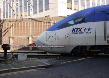 Spain’s high-speed train crash casts a shadow over a world-class rail system – AP News