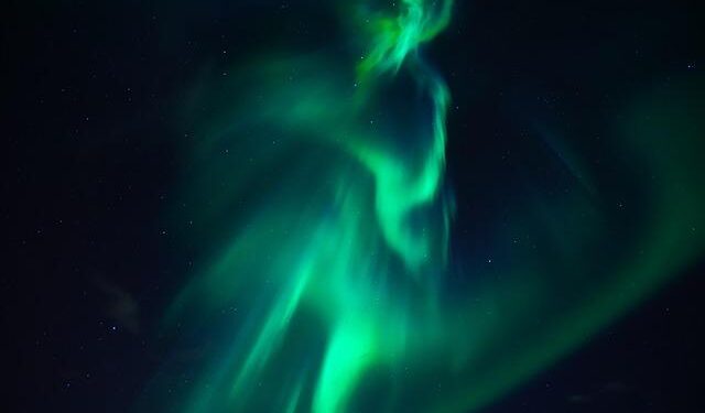 In pictures: Northern lights return to Romania after strong solar activity – romania-insider.com