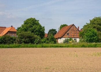 Assessing Criteo (CRTO) Valuation As Shareholders Weigh Redomiciliation To Luxembourg – simplywall.st