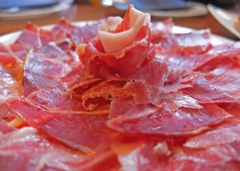 Discover the story behind Spain’s prized jamón ibérico de bellota – National Geographic