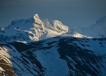 Switzerland to expand rail network and drop more than 30 road projects – SWI swissinfo.ch
