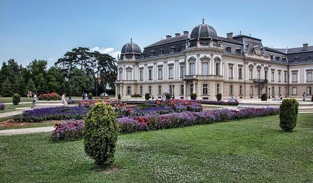 “Unfit, but Not a Traitor”. Family Member on the First PM Who Gave up Hungary – Hungary Today