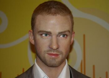 Justin Reid wears custom Saints Mardi Gras jersey at Tucks parade – Saints Wire