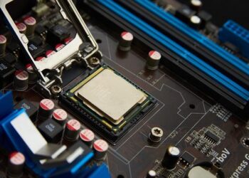 Qualcomm says UK lawsuit over smartphone chip royalties will be withdrawn – Reuters