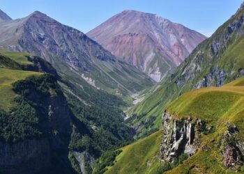 Pashinyan in Georgia highlights chance to overcome region’s difficult past – Armenpress