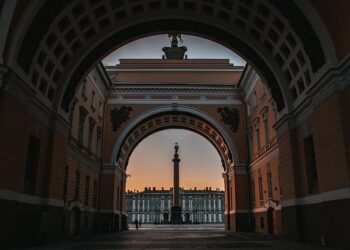 Russia’s Threats Put Europe’s Borderlands on Edge – Bloomberg.com