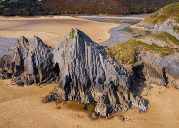 Cymru dominate against Montenegro – FAW