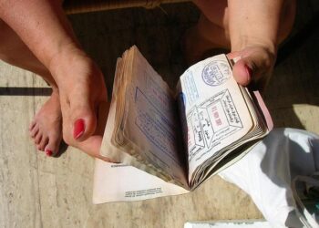 EU states must provide proper ID for transgender citizens – DW.com