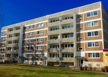 Skupaj Arhitekti “refuses contextual mimicry” for concrete home in Slovenia – Dezeen