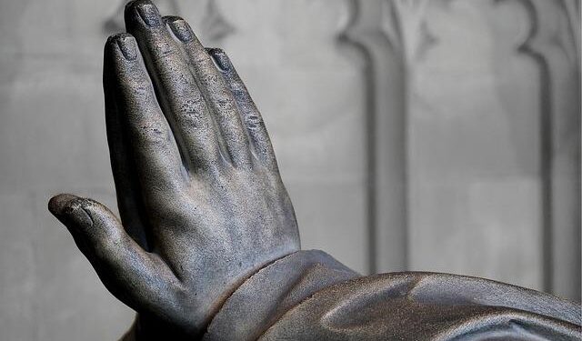 Petition calls for resignations at Peel Commissioners – 3FM Isle of Man