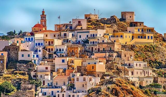 Greece bids farewell to legendary singer Marinella in emotional final tribute – Neos Kosmos